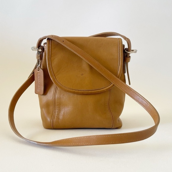 Coach Bag Soho 4108 Leather Crossbody Flap Satchel Vintage Classic Minimal Tan - Picture 1 of 16